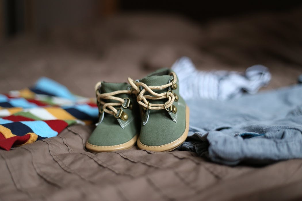shoes-pregnancy-child-clothing-47220.jpeg
